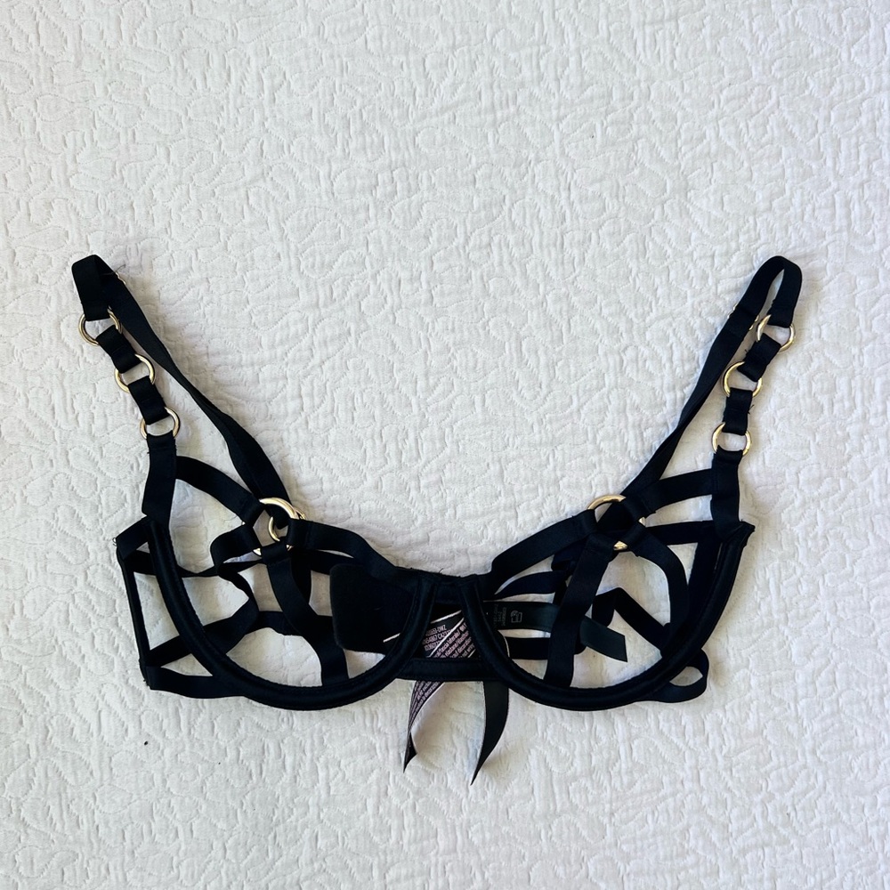 Vs bra